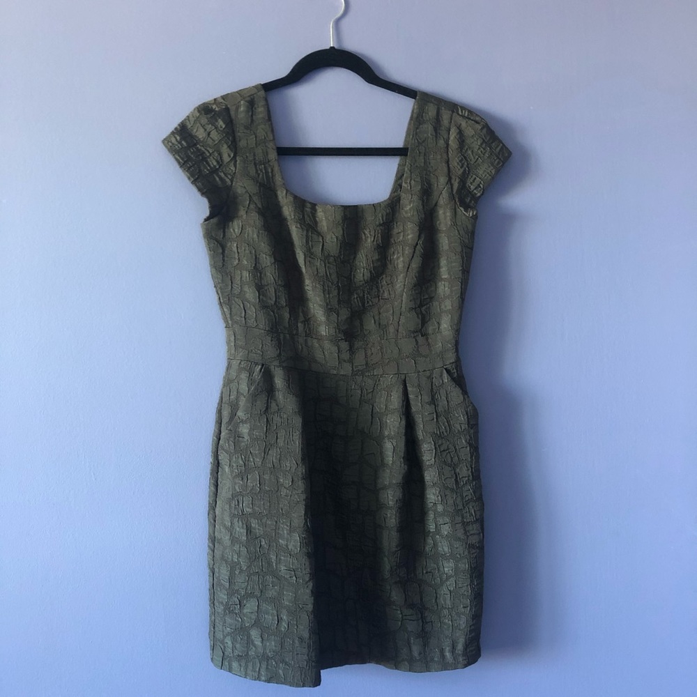 BCBGeneration gray dress with pockets